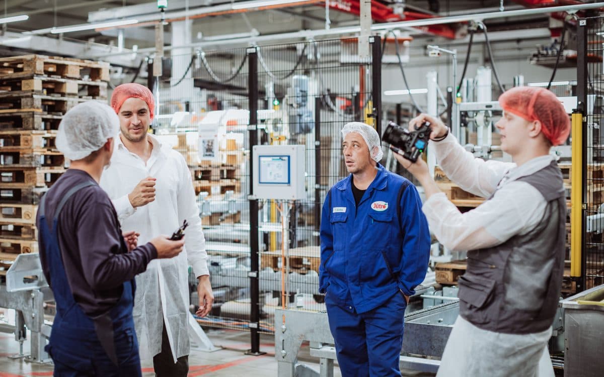 Performance Recruiting vor Ort in der Produktion eines Kunden